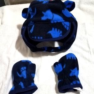 Baby gap hat and mittens